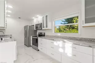 561 Periwinkle Way, Sanibel, FL 33957 - Photo 7