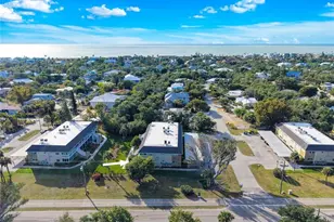 561 Periwinkle Way, Sanibel, FL 33957 - Photo 29