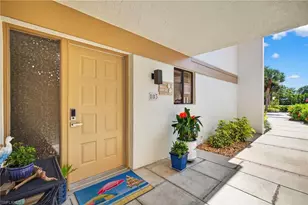 521 Lake Louise Ct, Naples, FL 34110 - Photo 5