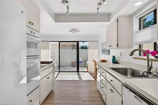 521 Lake Louise Ct, Naples, FL 34110 - Photo 11