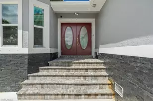 4885 E Riverside Dr, Fort Myers, FL 33905 - Photo 3