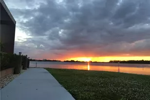 4885 E Riverside Dr, Fort Myers, FL 33905 - Photo 41