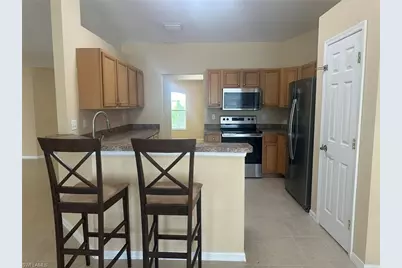 2125 NE 9th Ave, Cape Coral, FL 33909 - Photo 9