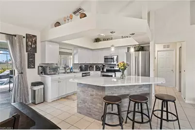 927 NW 12th Ter, Cape Coral, FL 33993 - Photo 11
