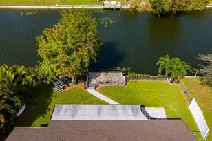 2207 NE 1st Terrace, Cape Coral, FL 33909 - Photo 37