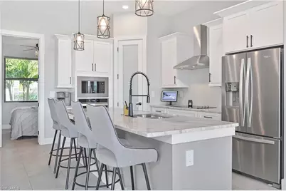 1308 SW 4th Ln, Cape Coral, FL 33991 - Photo 15