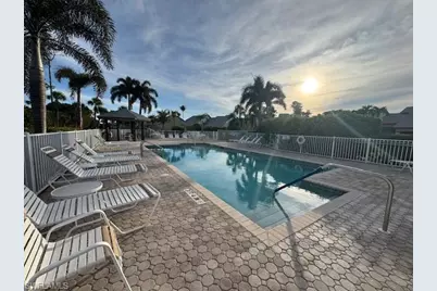 604 McGregor Park Cir, Fort Myers, FL 33908 - Photo 15