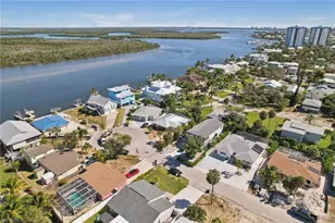 210 Hibiscus Dr, Fort Myers Beach, FL 33931 - Photo 35