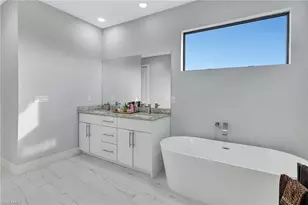 1209 NE 7th Ave, Cape Coral, FL 33909 - Photo 19