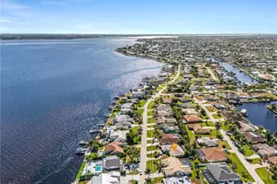 2822 SE 22nd Pl, Cape Coral, FL 33904 - Photo 37