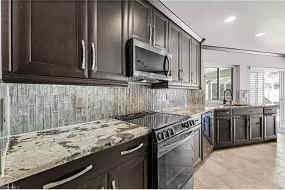 2822 SE 22nd Pl, Cape Coral, FL 33904 - Photo 13