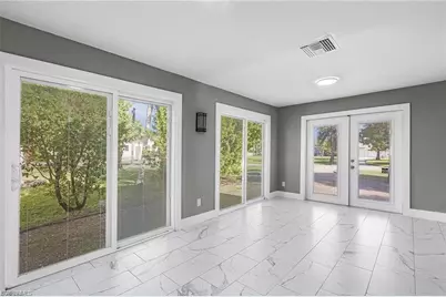 4472 E Riverside Dr, Fort Myers, FL 33905 - Photo 11