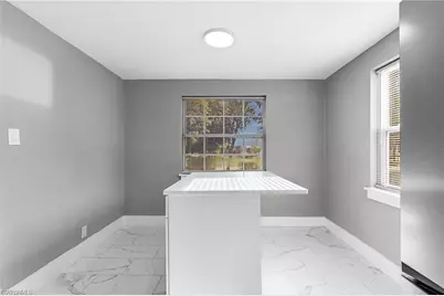 4472 E Riverside Dr, Fort Myers, FL 33905 - Photo 3