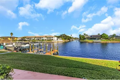 4041 SE 11th Pl #105, Cape Coral, FL 33904 - Photo 7