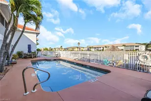 4041 SE 11th Pl, Cape Coral, FL 33904 - Photo 9