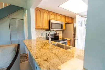 3271 Maple Leaf Cir #3, Fort Myers, FL 33907 - Photo 7