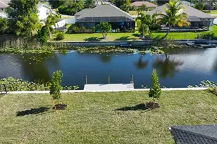 907 SW 15th Pl, Cape Coral, FL 33991 - Photo 47