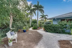 1076 Captains Walk St, Sanibel, FL 33957 - Photo 45