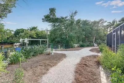 1076 Captains Walk St, Sanibel, FL 33957 - Photo 41