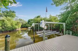 1076 Captains Walk St, Sanibel, FL 33957 - Photo 43