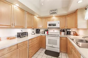 6832 Sandtrap Dr, Fort Myers, FL 33919 - Photo 11