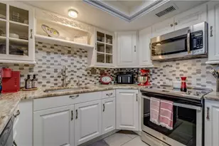 1102 SE 39th Terrace, Cape Coral, FL 33904 - Photo 5