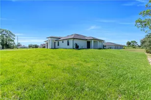 1112 Eisenhower Blvd, Lehigh Acres, FL 33974 - Photo 11