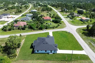 1112 Eisenhower Blvd, Lehigh Acres, FL 33974 - Photo 33