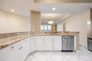 2743 First St, Fort Myers, FL 33916 - Photo 7