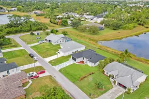 743 Chestnut St E, Lehigh Acres, FL 33974 - Photo 37