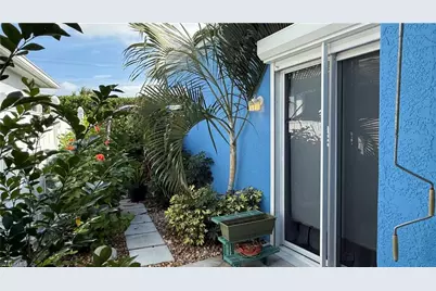 10700 Aqua Surf Ct, Estero, FL 33928 - Photo 15