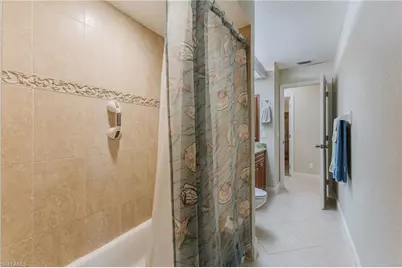 928 SE 21st Pl, Cape Coral, FL 33990 - Photo 37