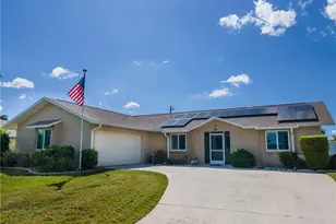 928 SE 21st Pl, Cape Coral, FL 33990 - Photo 3