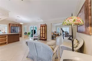 928 SE 21st Pl, Cape Coral, FL 33990 - Photo 7