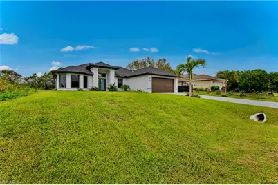 526 Wabasso Ave S, Lehigh Acres, FL 33974 - Photo 3