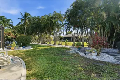 242 SW 46th Ter, Cape Coral, FL 33914 - Photo 37