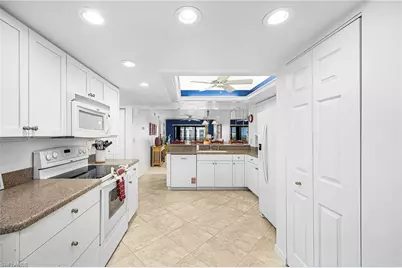 4265 Bay Beach Ln #522, Fort Myers Beach, FL 33931 - Photo 5