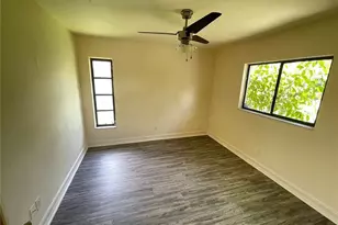 919 SE 21st Ln, Cape Coral, FL 33990 - Photo 9
