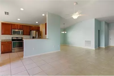 2546 Greendale Pl, Cape Coral, FL 33991 - Photo 11