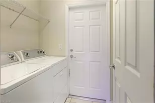 2546 Greendale Pl, Cape Coral, FL 33991 - Photo 31