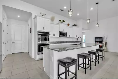 2833 Gleason Pkwy, Cape Coral, FL 33914 - Photo 13