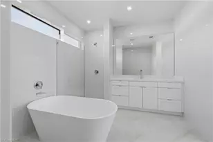 1102 NE 14th Ave, Cape Coral, FL 33909 - Photo 33