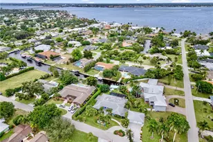 5812 Silvery Ln, Fort Myers, FL 33919 - Photo 43