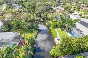 428 Sharwood Dr, Naples, FL 34110 - Photo 41