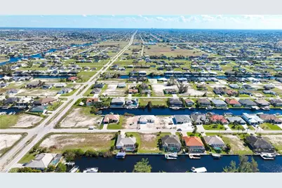 722 NW 39th Ave, Cape Coral, FL 33993 - Photo 27