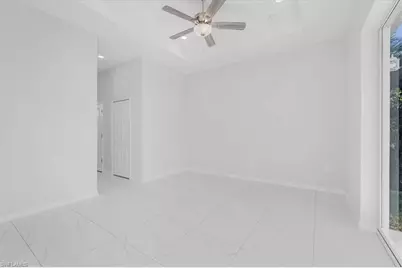 510 Kingsbury Ln, Lehigh Acres, FL 33974 - Photo 13