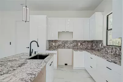 704 Richmond Ave N, Lehigh Acres, FL 33972 - Photo 7