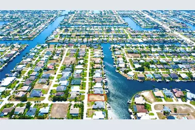 2217 SW 50th St, Cape Coral, FL 33914 - Photo 3