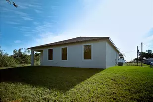 5008 Gramercy Rd, Labelle, FL 33935 - Photo 3