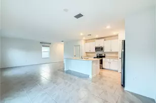 12093 Monterey Pine Ln, Fort Myers, FL 33966 - Photo 15